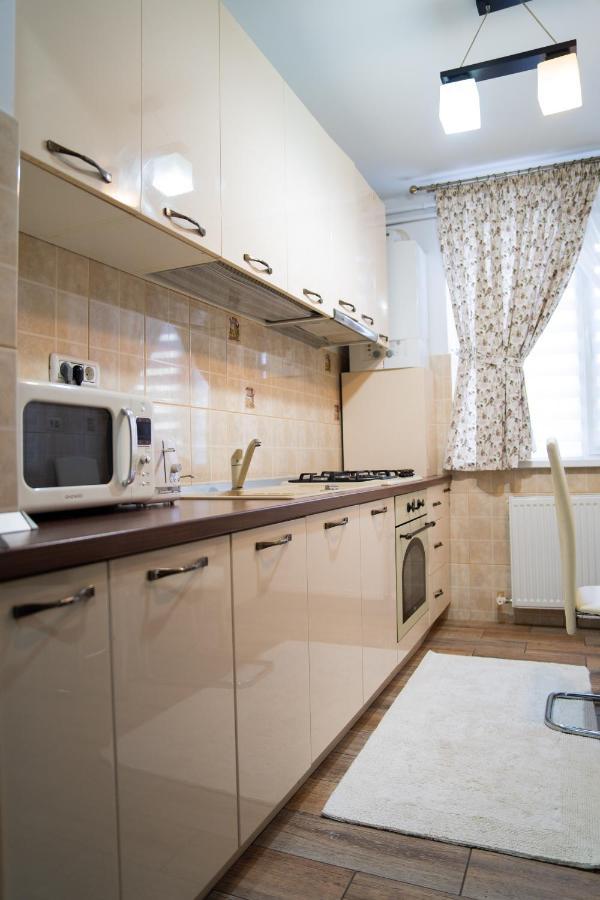 Ultracentral Golden Apartament 2 Suceava Exterior foto
